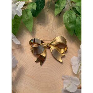 Vintage Gold Tone Bow Brooch Pin Ribbon Design Womens Jewelry Statement